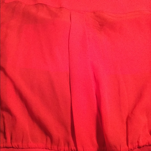 Red blouse - Picture 6 of 6